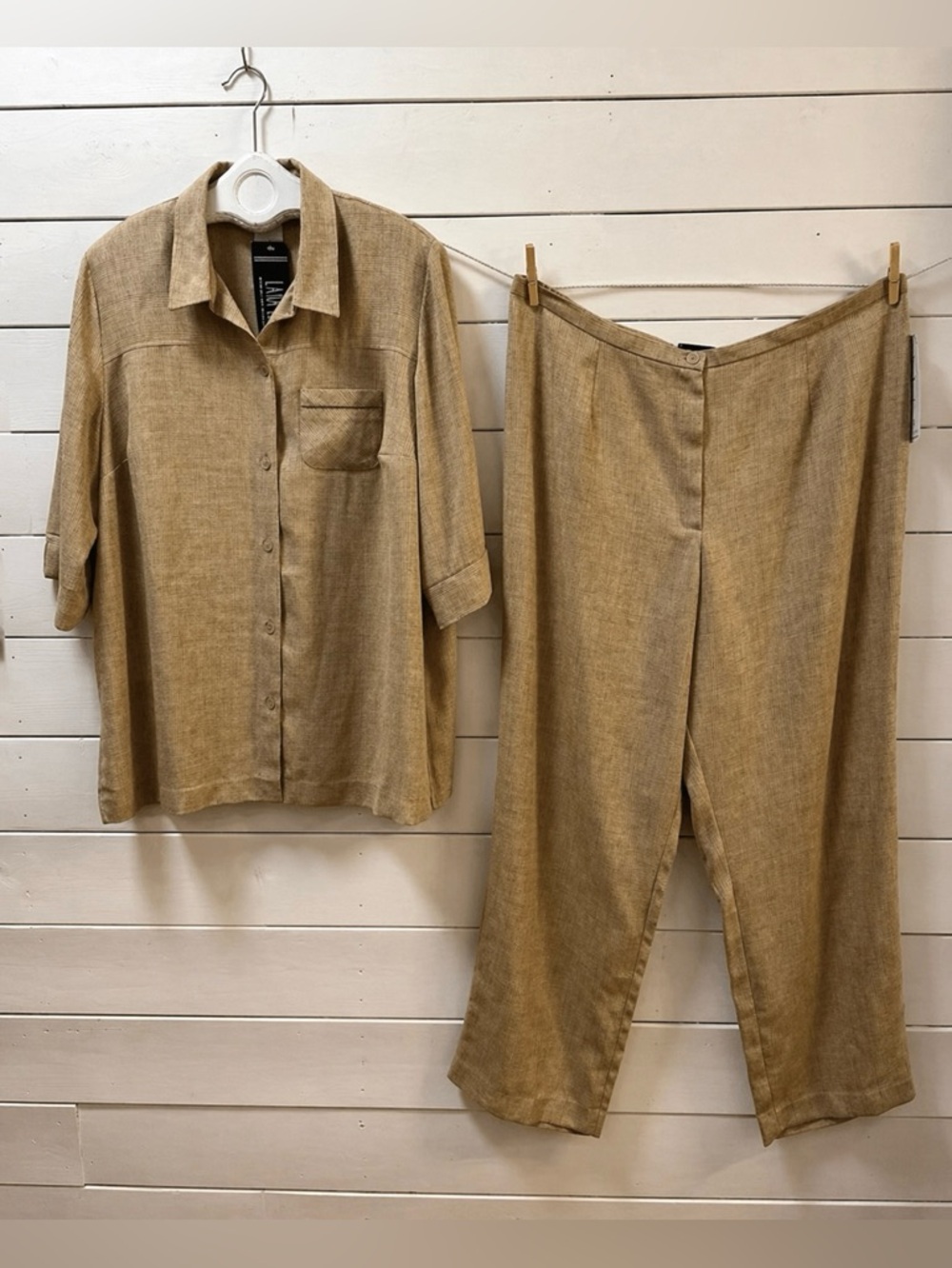 LANA LEE Vintage Beige Textured Two-Piece Set – Size 22 (NWT)